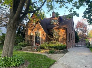 532 Saint Clair St, Grosse Pointe, MI