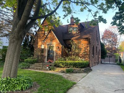 532 Saint Clair St, Grosse Pointe, MI, 48230