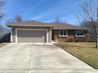 3316 SW Maupin Ct, Topeka, KS 66614