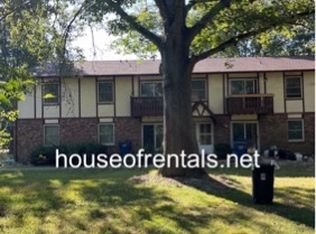 31 Razer Dr #1, West Frankfort, IL 62896