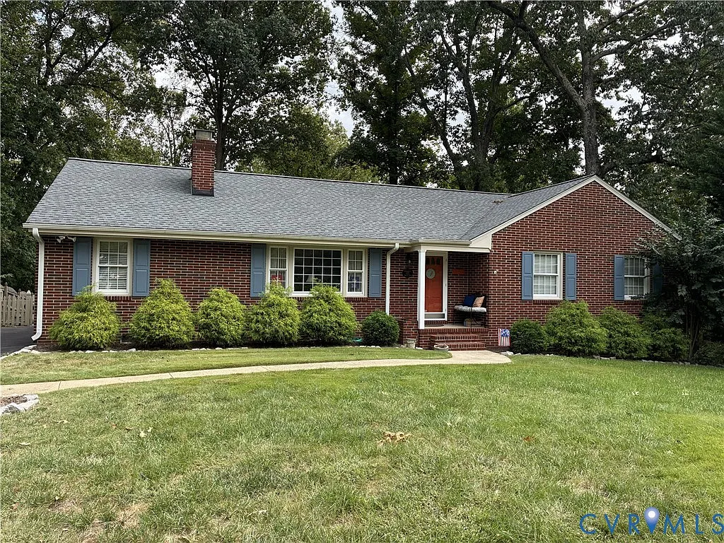 3 bed, 2.0 bath, 2081 sqft, $2,550 — Photo 1