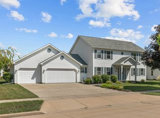 4524 N Clayhill Dr, Appleton, WI 54915