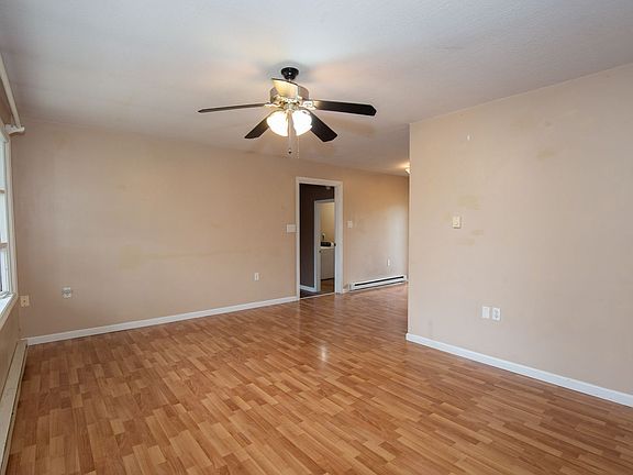 3rd image of 1716 Hidden Hollow Dr
