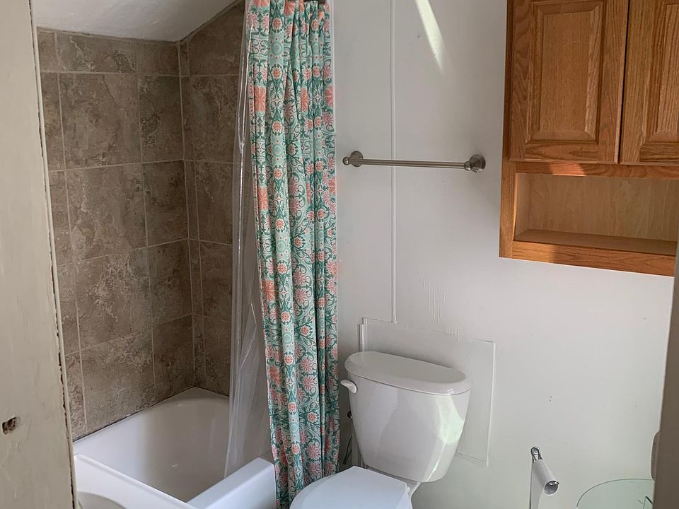 2nd image of 144 S 73rd St #2