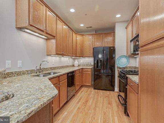 5th image of 5077 Minda Ct