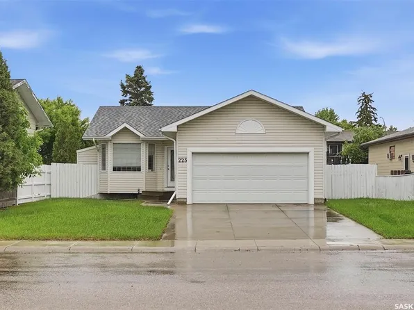 223 Wedge ROAD, Saskatoon, SK S7L 6E8