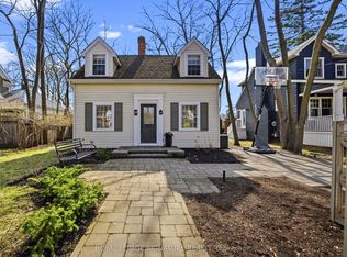 348 Douglas Ave, Oakville, ON