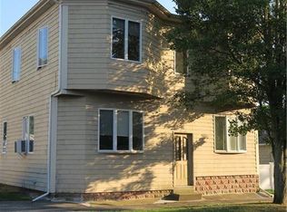 130 Mount Hope Ave #2, Bristol, RI 02809