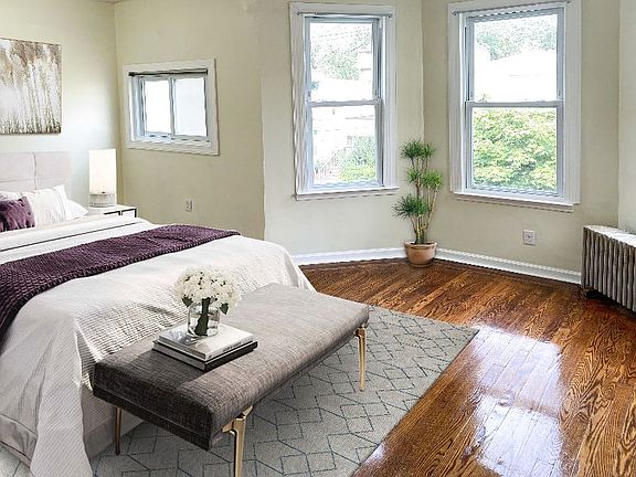 2nd image of 187 Ege Ave