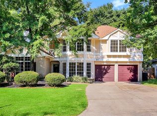 23 S Drifting Leaf Ct, Spring, TX 77380