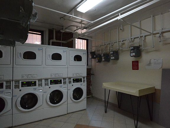3rd image of 26 Hemenway St APT 3