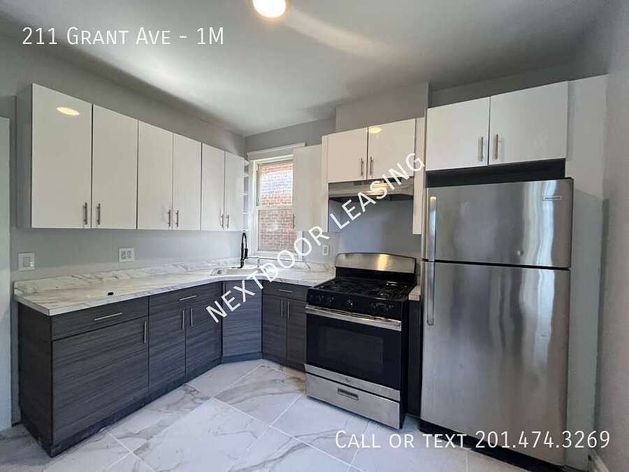 1st image of 211 Grant Ave #1M
