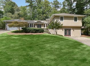 3725 Greenview Dr, Marietta, GA 30068