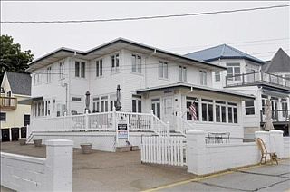 1st image of 83 Esplanade Pl