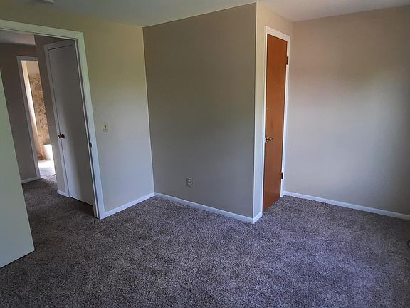 4th image of 5014 Deanna Dr