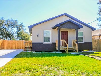 405 W Youst St, Beeville, TX, 78102