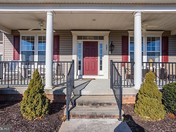 3rd image of 207 Oakmont Ave