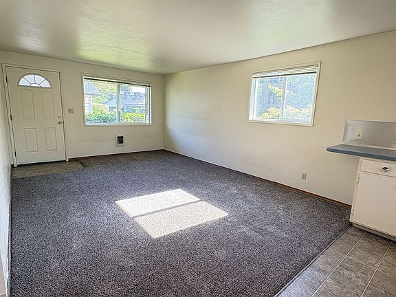3rd image of 810 NW 23rd St #48