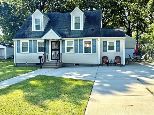 632 74th St, Newport News, VA 23605