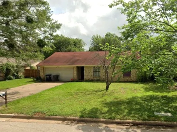 3019 Jennifer Dr, College Station, TX 77845