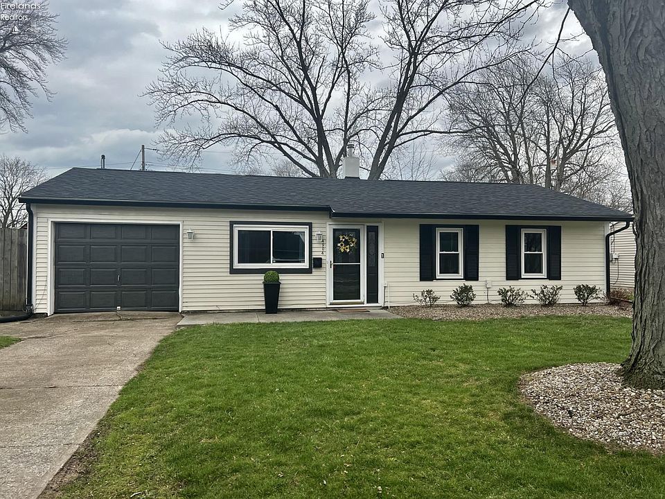 1st image of 4904 Lisbon Cir