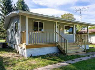 2115 W Fox Lake Rd, Pleasant Lake, IN 46703