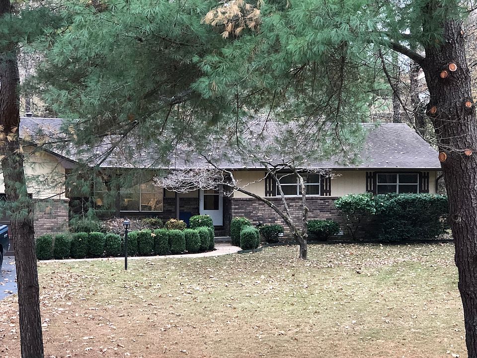 Beautiful setting, large lot