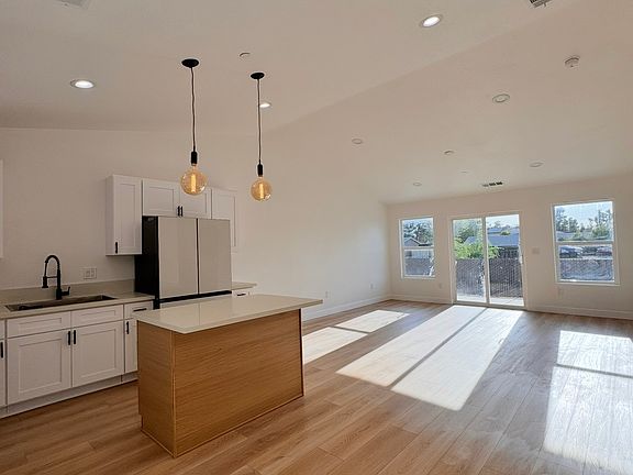 5th image of 14140 Dos Palmas Rd #3