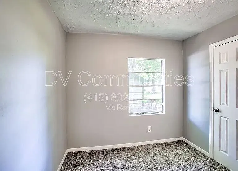 810 Charles Rd — Photo 13