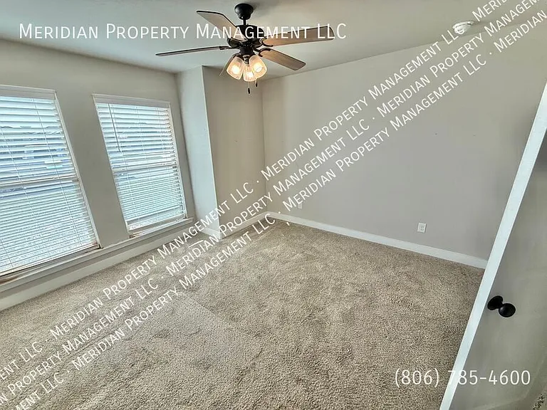 10421 Winfield Ave — Photo 15