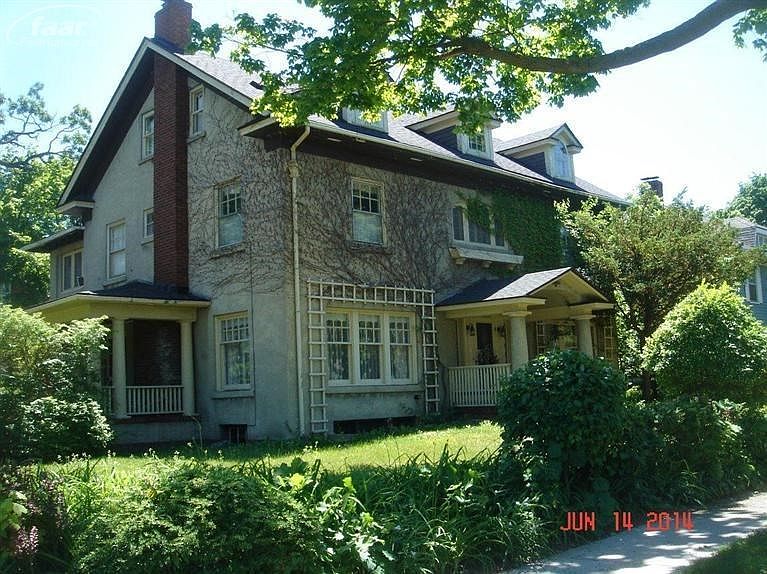 1st image of 918 E Kearsley St