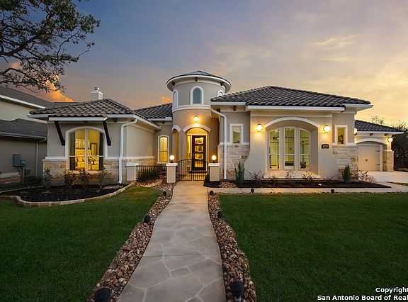3rd image of 3726 Coggeshall Ln