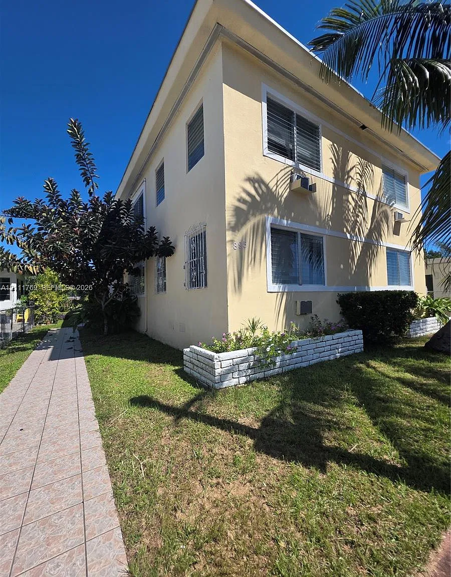 Biscayne Bch Sub — Photo 1