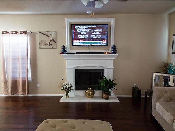 5th image of 12025 Walden Wood Dr