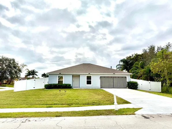 1462 SW Abingdon Avenue, Port St Lucie, FL 34953