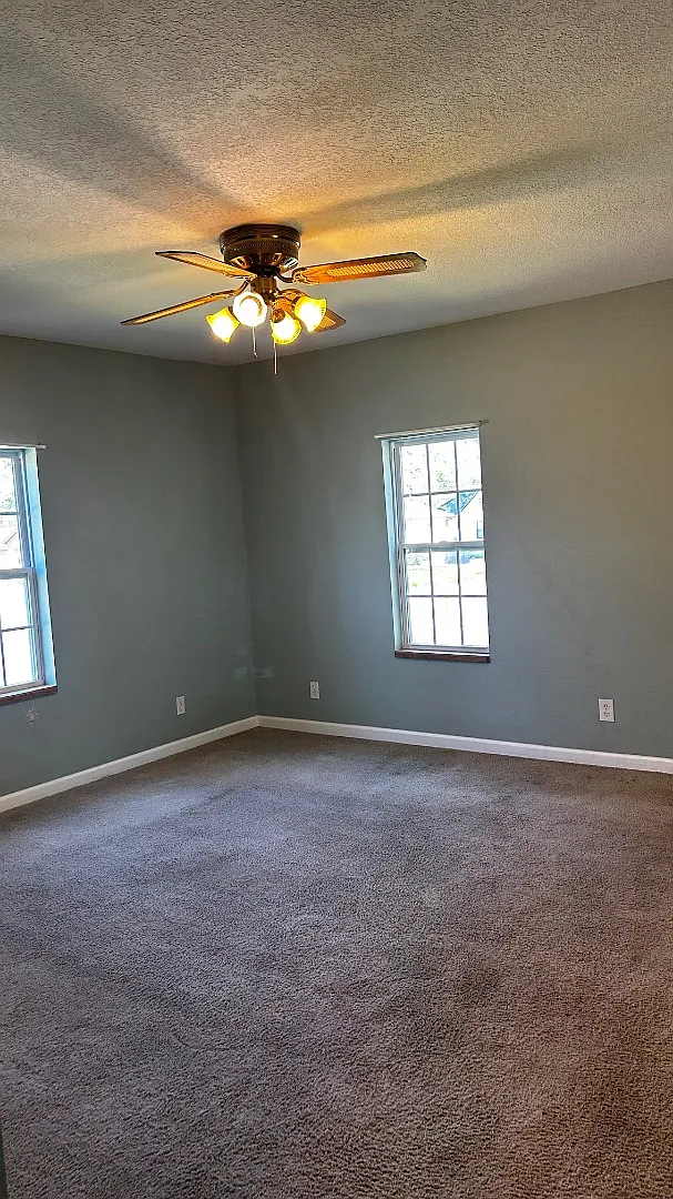 Property Photo - 1032 W Nelson St