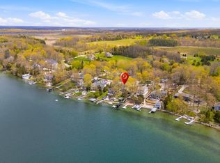 5831 S Hacker DRIVE, West Bend, WI 53095