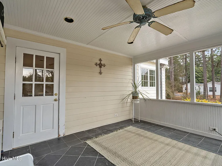2050 Midland Rd — Photo 47