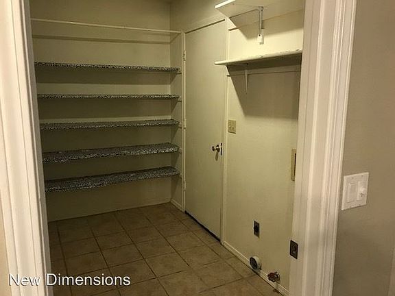 4th image of 1662 Walker Dr