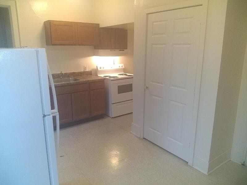 1st image of 776 Delhi Ave #1