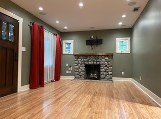 2471 Altura Ave, Montrose, CA 91020