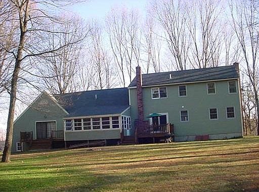 3rd image of 20 Donovan Dr