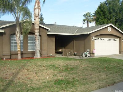 2049 Laredo Ln, Riverbank, CA, 95367