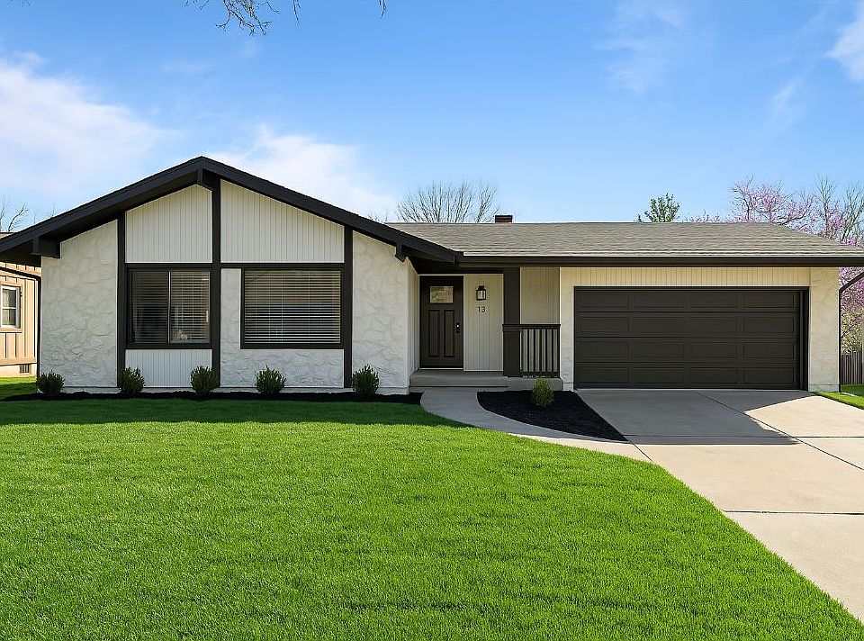 13 Glenview Drive St. Charles, MO 63304