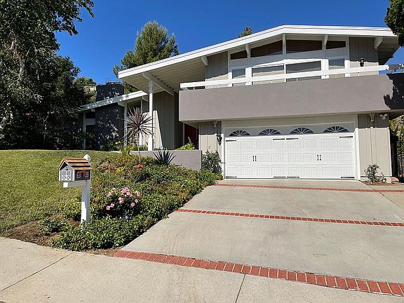 2nd image of 4019 Ellenita Ave