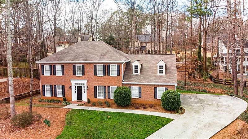 1st image of 3237 Chinquapin Ct