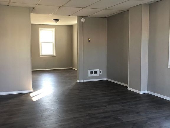 3rd image of 7827 Saint Fabian Ln