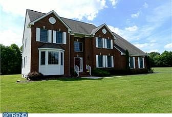 2nd image of 305 Hawthorne Pl