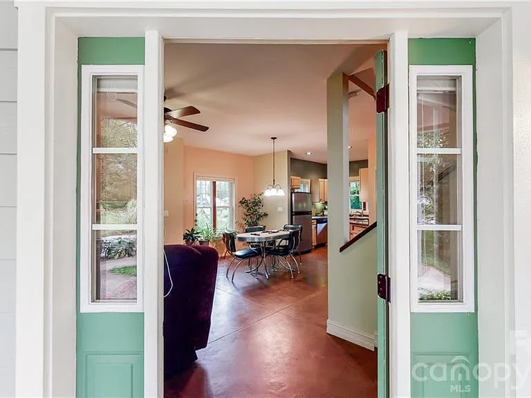 19 Sevan Ct — Photo 8
