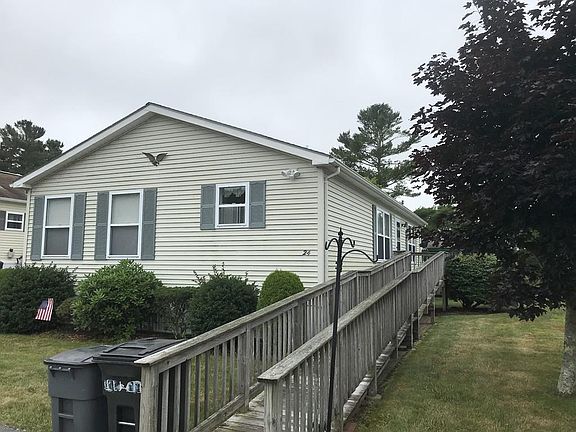 2nd image of 24 Headlands Dr